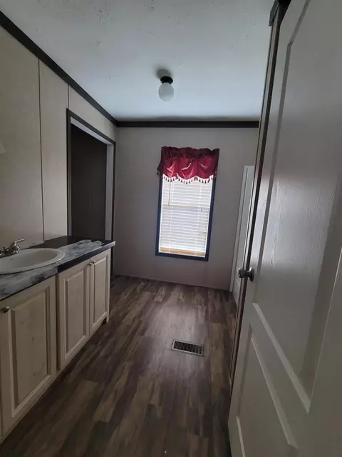 174 Morrow Ln, Stearns, KY 42647 photo 17