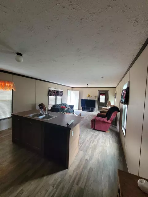 174 Morrow Ln, Stearns, KY 42647 photo 8
