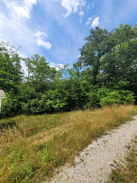 174 Morrow Ln, Stearns, KY 42647 photo 2
