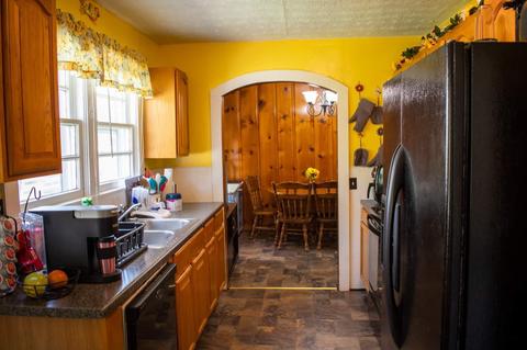 296 Washington St, Stanton, KY 40380 photo 9