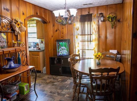 296 Washington St, Stanton, KY 40380 photo 6