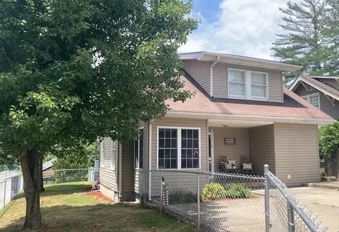 101 Oak St, Hazard, KY 41701 photo 1