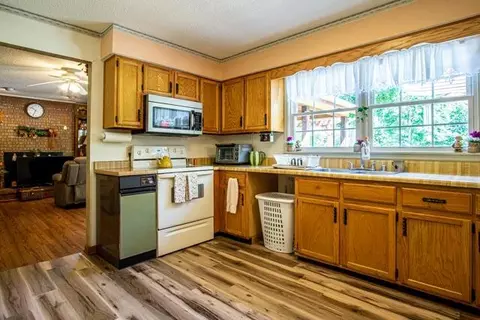 140 Kelso Trl, Corbin, KY 40701 photo 9