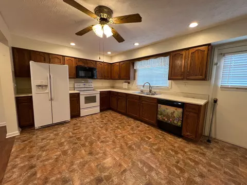 413 16th St, Corbin, KY 40701 photo 2