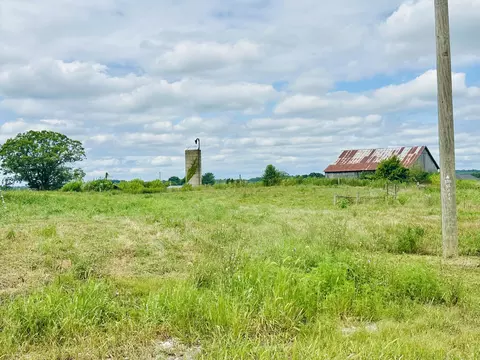 4 Squirrel Path, East Bernstadt, KY 40729