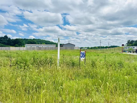 35 Turkey Loop, East Bernstadt, KY 40729