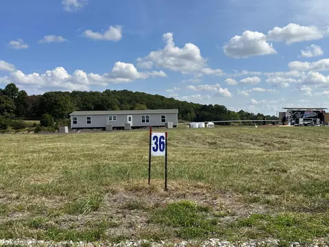 36 Wolf Bnd, East Bernstadt, KY 40729