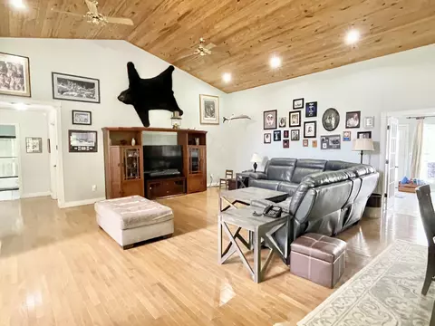 2576 Aderholt Rd, Bronston, KY 42518 photo 49