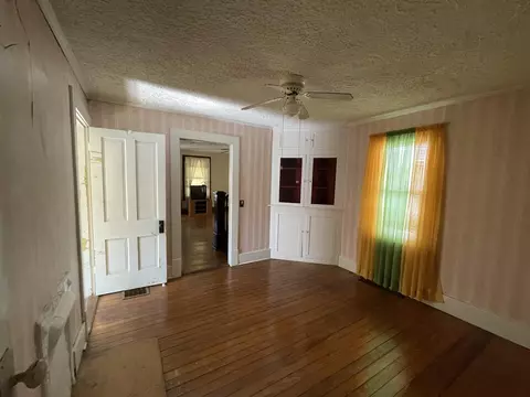 305 W Maple Ave, Lancaster, KY 40444 photo 14