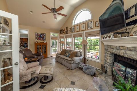 995 E Binderton Pl, Versailles, KY 40383 photo 32