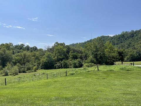 1152 Ky 223, Flat Lick, KY 40935 photo 3