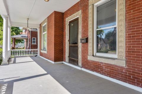 1111 Main St, Paris, KY 40361 photo 6
