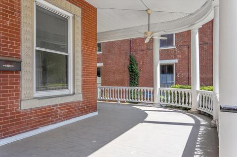 1111 Main St, Paris, KY 40361 photo 5