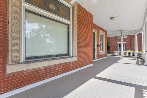 1111 Main St, Paris, KY 40361 photo 4