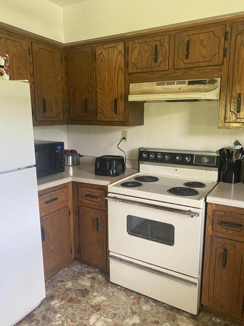 657 Davis Rd, Albany, KY 42602 photo 21