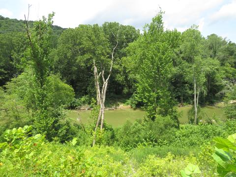 9999 H Kirby Rd, East Bernstadt, KY 40729