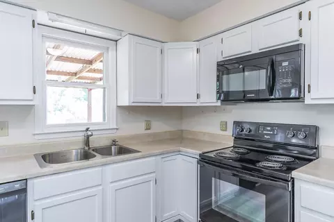 138 Lee Dr, Richmond, KY 40475 photo 9