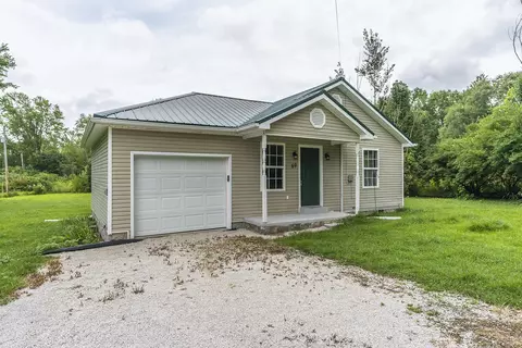 69 Karen Dr, Stanton, KY 40380 photo 1