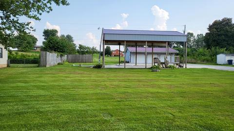 208 Hilltop Dr, Nancy, KY 42544 photo 4