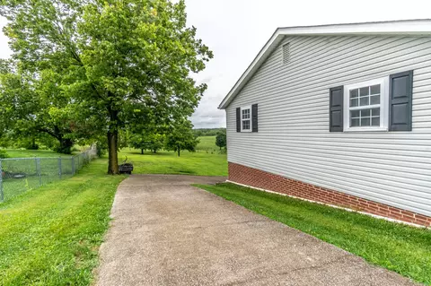 183 Mountain View Dr, Berea, KY 40403 photo 7