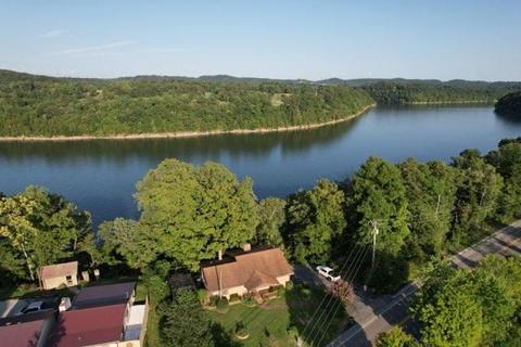 1512 Hwy 790, Bronston, KY 42518