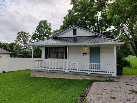 1329 Frontier Dr, Morehead, KY 40351 photo 2