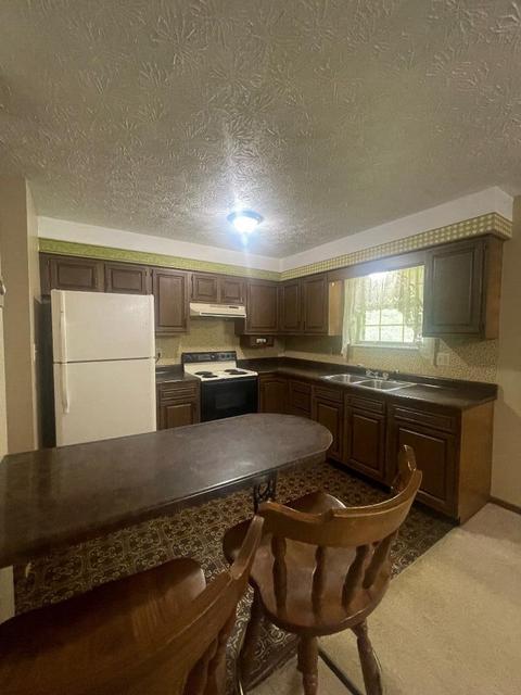 735 Damron Mayo Rd, Grayson, KY 41143 photo 9