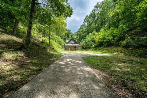 1040 Big Perry Rd, Morehead, KY 40351 photo 4