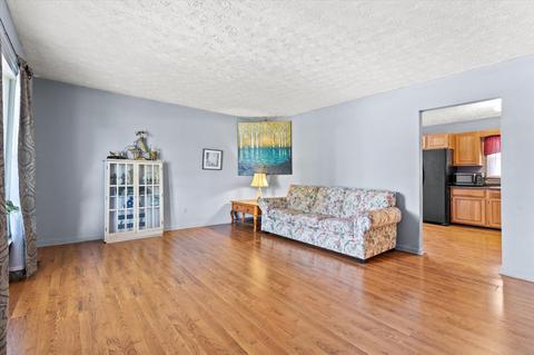 208 E Showalter, Georgetown, KY 40324 photo 3