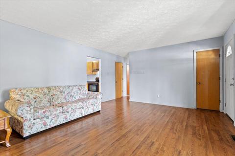 208 E Showalter, Georgetown, KY 40324 photo 4