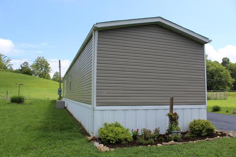 50 Lick Fork Rd, Middlesboro, KY 40965 photo 5