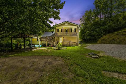 98 Brittany Rd, Stanton, KY 40380 photo 2