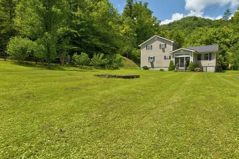 98 Brittany Rd, Stanton, KY 40380 photo 4