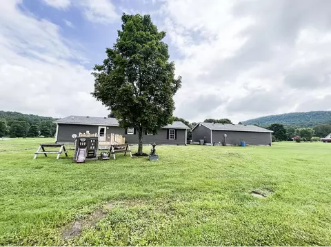215 Abney Dr, Berea, KY 40403 photo 5