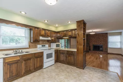 103 Heritage Dr, Richmond, KY 40475 photo 12