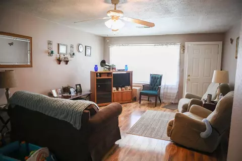 203 Dinsmore St, Berea, KY 40403 photo 6
