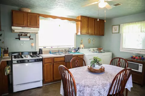 203 Dinsmore St, Berea, KY 40403 photo 14