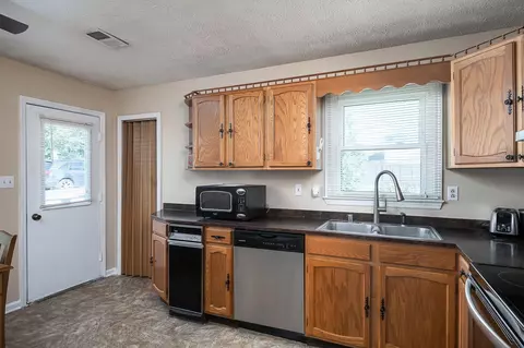 301 Concord Ct, Georgetown, KY 40324 photo 3
