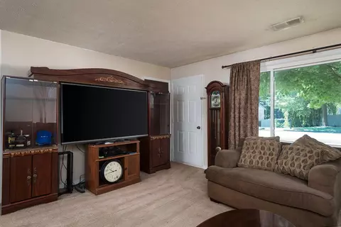 301 Concord Ct, Georgetown, KY 40324 photo 7