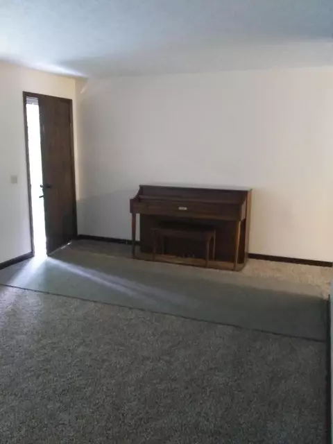 220 Bishop St, Corbin, KY 40701 photo 3