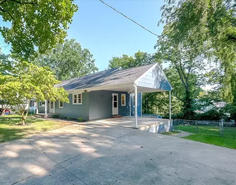 222 Massie Ave, Paris, KY 40361 photo 3
