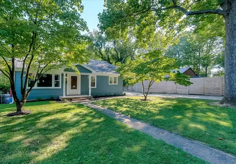 222 Massie Ave, Paris, KY 40361 photo 2