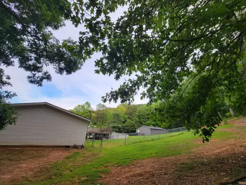 2472 Dreyfus Rd, Waco, KY 40385 photo 24