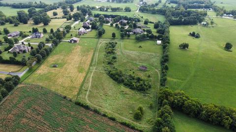1010 Oak Hill Circle Cir, Versailles, KY 40383