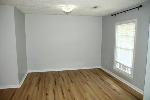 24 Sears Ln, Berea, KY 40403 photo 4