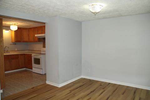 24 Sears Ln, Berea, KY 40403 photo 5