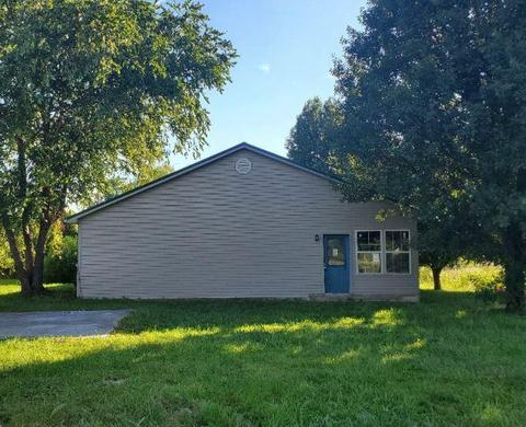 102 Orchid Dr, Windsor, KY 42565 photo 2