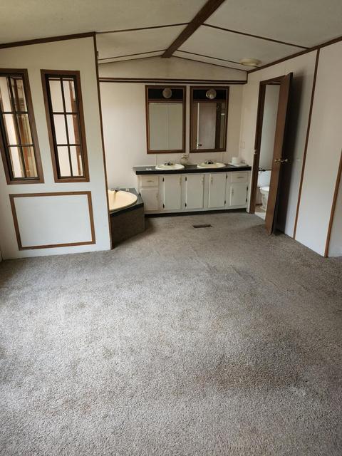 314 Wolf Gap Rd, Bronston, KY 42518 photo 2
