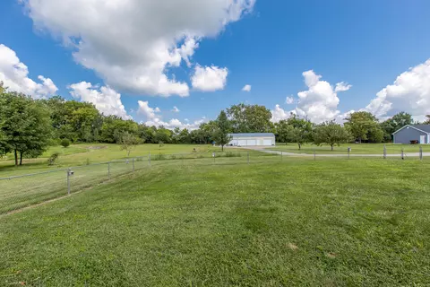100 Bright Leaf Dr, Lancaster, KY 40444 photo 28