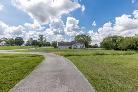 100 Bright Leaf Dr, Lancaster, KY 40444 photo 34